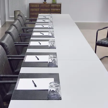 Staytion Urban Отель