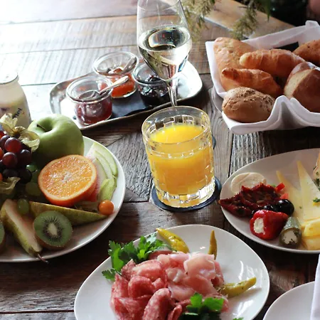 Отель Staytion Urban 3*