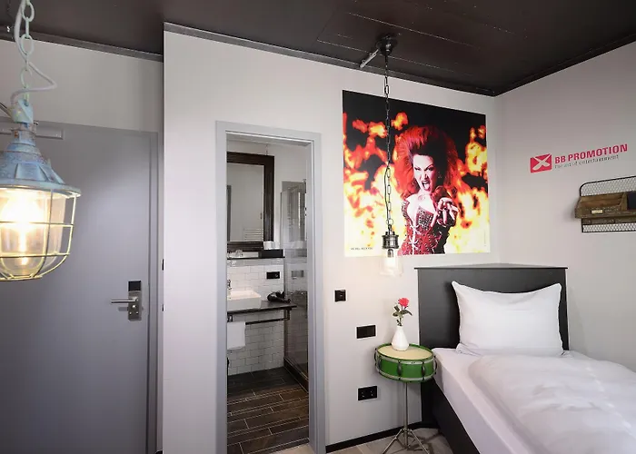 Staytion Urban מלון 3*